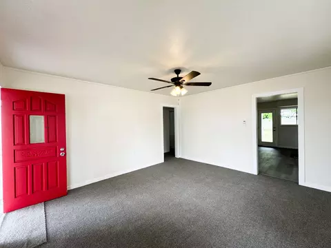 604 S Elm Rd, Earlimart, CA 93219 photo 13