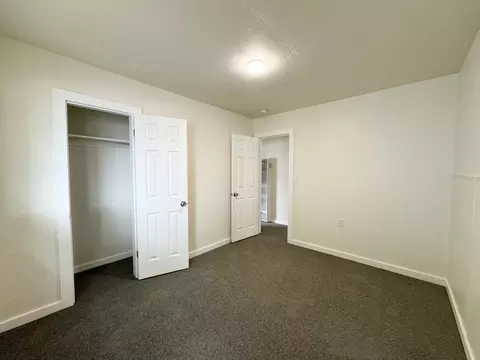 604 S Elm Rd, Earlimart, CA 93219 photo 16