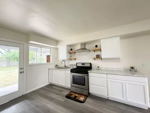 604 S Elm Rd, Earlimart, CA 93219 photo 6