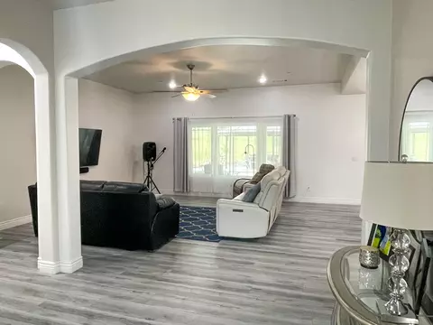 30885 Angus Loop Dr, Springville, CA 93265 photo 4