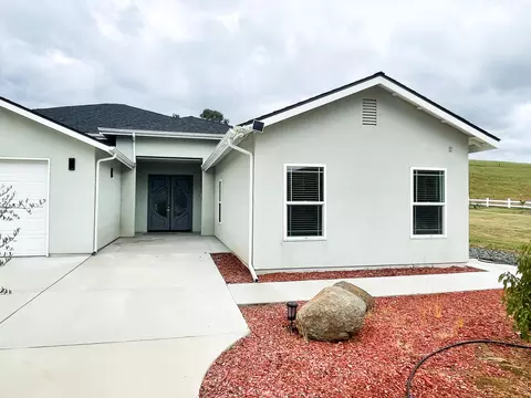 30885 Angus Loop Dr, Springville, CA 93265 photo 13