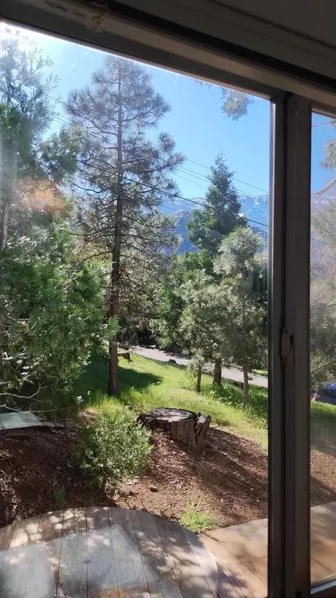 View/Area - 1284 Bourbon, Springville, CA 93265 photo 2 of 11