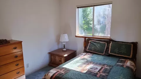 Bedroom - 1284 Bourbon, Springville, CA 93265 photo 2 of 4