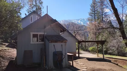 Exterior - 1284 Bourbon, Springville, CA 93265 photo 13 of 19