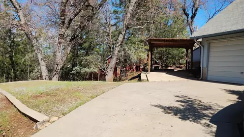 Exterior - 1284 Bourbon, Springville, CA 93265 photo 7 of 19