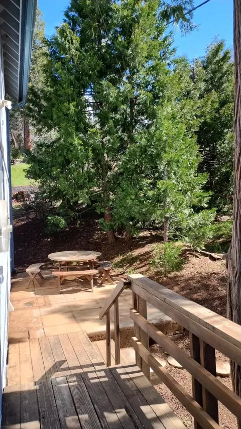 Exterior - 1284 Bourbon, Springville, CA 93265 photo 4 of 19