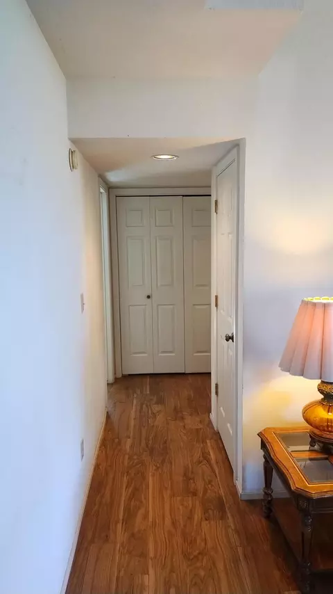 Entry Way - 1284 Bourbon, Springville, CA 93265 photo 1 of 4