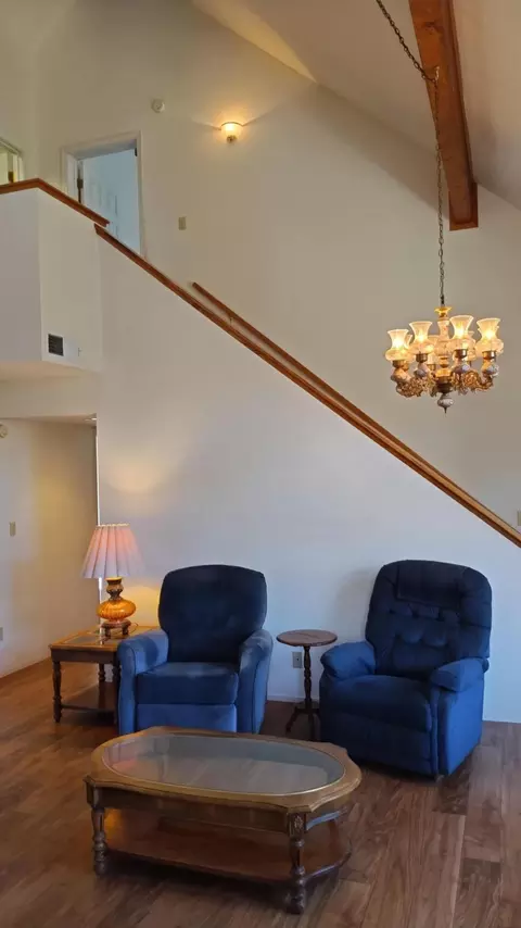 Living - 1284 Bourbon, Springville, CA 93265 photo 9 of 10