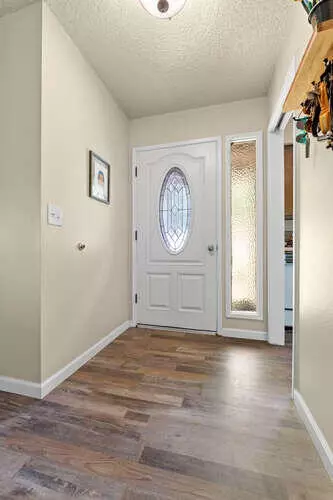 Entry Way - 43831 Skyline Dr, Three Rivers, CA 93271 photo 1 of 2