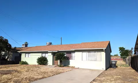 1519 S Garden St, Visalia, CA 93277