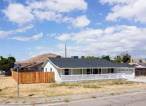 838 La Vida Ave, Porterville, CA 93257