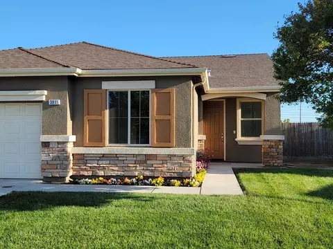 3811 E Country Ave, Visalia, CA 93292