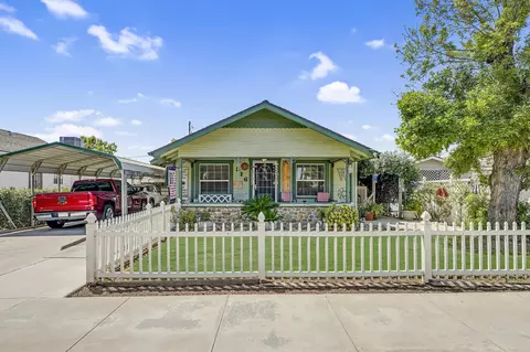 316 W Visalia Rd, Exeter, CA 93221