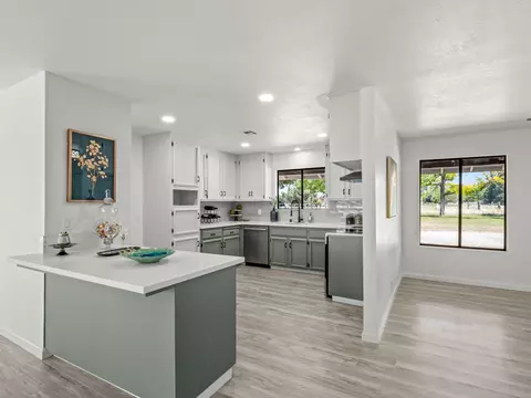 6241 N Locan Ave, Clovis, CA 93619 photo 17