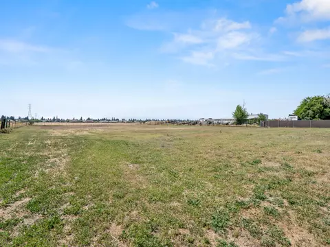 6241 N Locan Ave, Clovis, CA 93619 photo 49