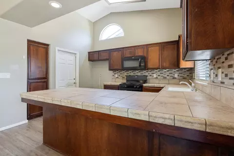 7495 Bailey Ave, Visalia, CA 93291 photo 19
