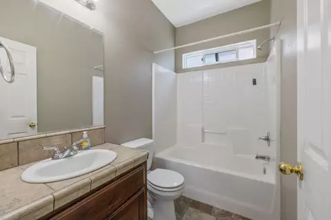 7495 Bailey Ave, Visalia, CA 93291 photo 24
