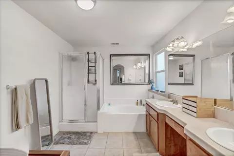 732 Crescent Ct, Lemoore, CA 93245 photo 31