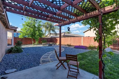 732 Crescent Ct, Lemoore, CA 93245 photo 34