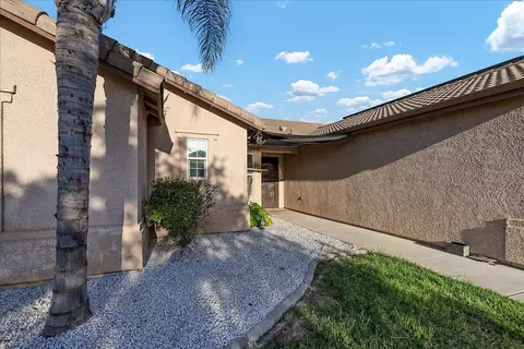732 Crescent Ct, Lemoore, CA 93245 photo 7