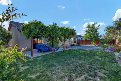 732 Crescent Ct, Lemoore, CA 93245 photo 38