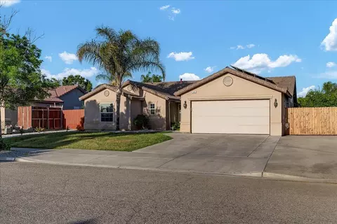 732 Crescent Ct, Lemoore, CA 93245 photo 5
