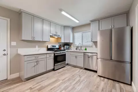 1125 E Malone St, Hanford, CA 93230 photo 11