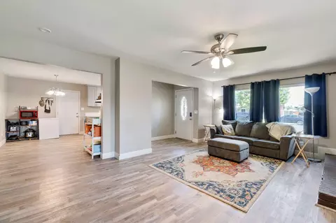1125 E Malone St, Hanford, CA 93230 photo 8