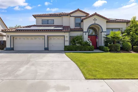 2500 S Peppertree St, Visalia, CA 93277