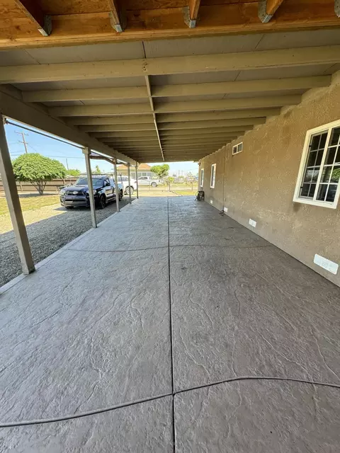 207 E Beacon Ave, Tulare, CA 93274 photo 11