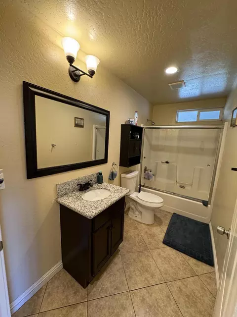 207 E Beacon Ave, Tulare, CA 93274 photo 24