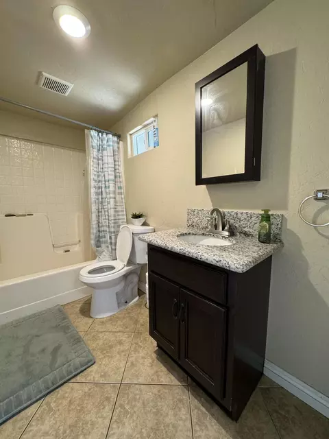 207 E Beacon Ave, Tulare, CA 93274 photo 29