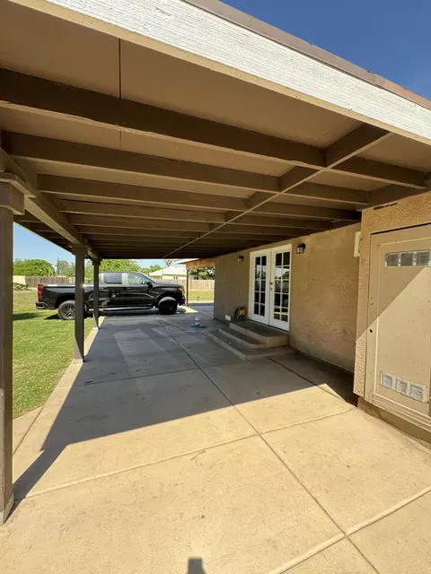 207 E Beacon Ave, Tulare, CA 93274 photo 32