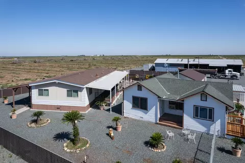 17388 Avenue 96, Pixley, CA 93256