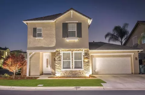 4917 W Pianosa Ave, Visalia, CA 93291