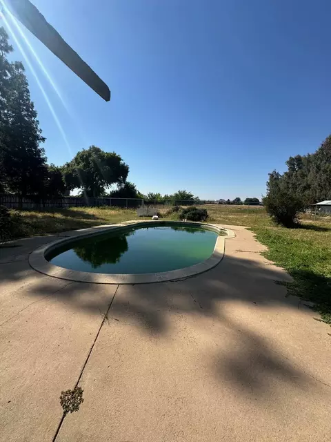 8101 E Bullard Ave, Clovis, CA 93619 photo 7