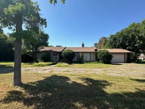 8101 E Bullard Ave, Clovis, CA 93619 photo 2
