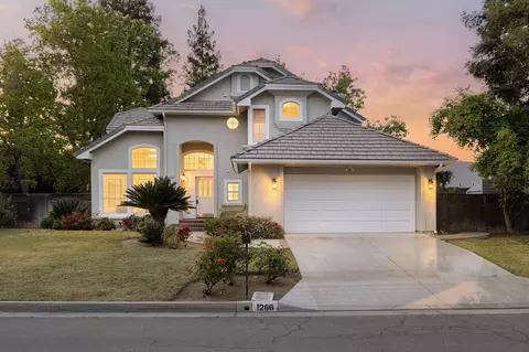 1266 E Province Dr, Fresno, CA 93720
