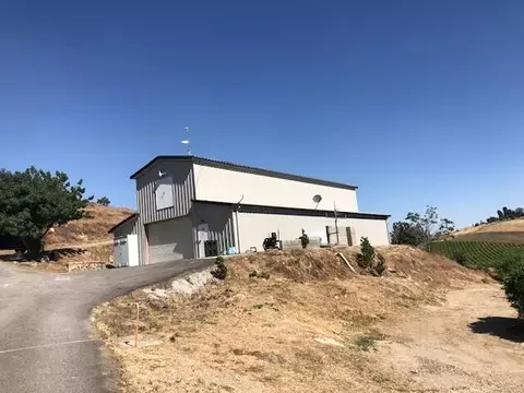 1850 N Main St #B, Porterville, CA 93257