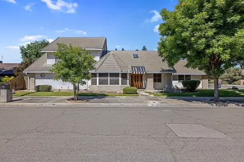 961 N N Pl, Tulare, CA 93274