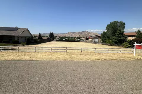 16519 Wardlaw Drive Dr, Springville, CA 93265