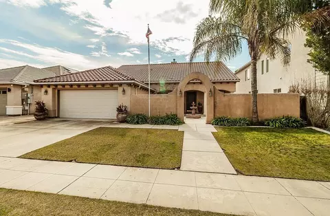 2072 Everglade Ave, Clovis, CA 93619