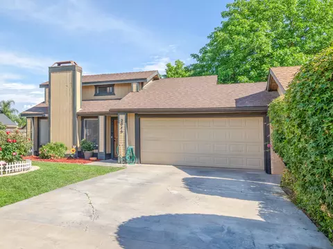2046 E Harold Ave, Visalia, CA 93292
