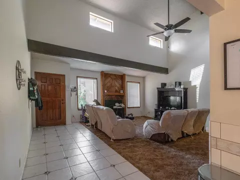 2046 E Harold Ave, Visalia, CA 93292 photo 3