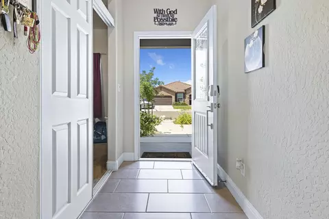 681 Castellina St, Lemoore, CA 93245 photo 6