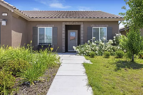 681 Castellina St, Lemoore, CA 93245 photo 5