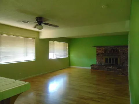 69 Grand Ave, Lemoore, CA 93245 photo 7