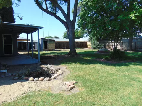 69 Grand Ave, Lemoore, CA 93245 photo 14