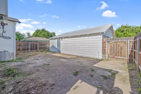 136 Hamlet St, Lemoore, CA 93245 photo 24