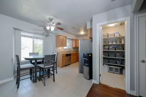 3739 W Bullard Ave #220, Fresno, CA 93711